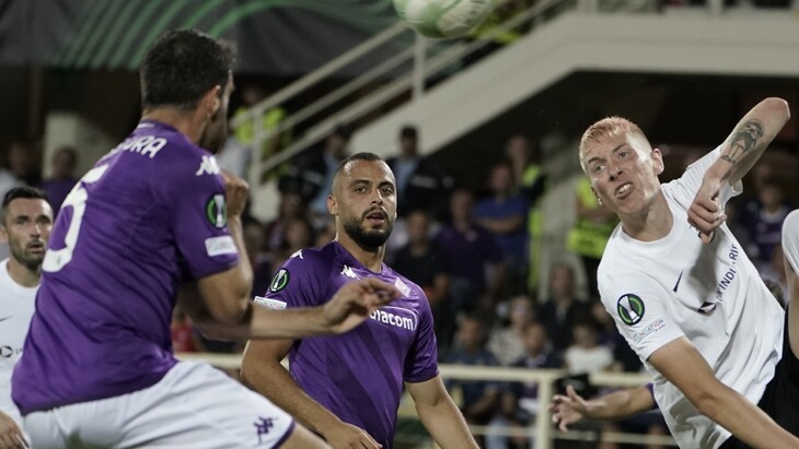 Фрагмент матча «Фиорентина» — РФШ. Лига конференций