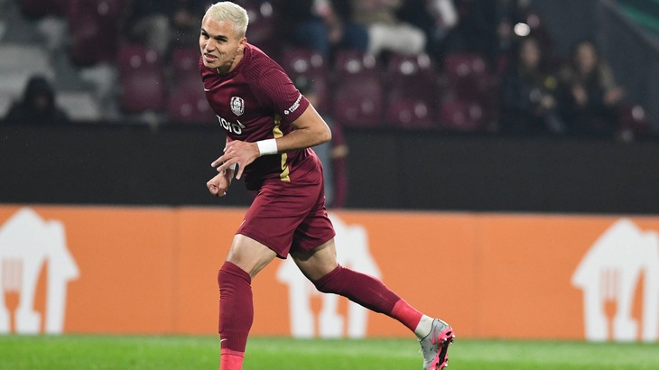 «Клуж» на шесть очков опережает «Стяуа»