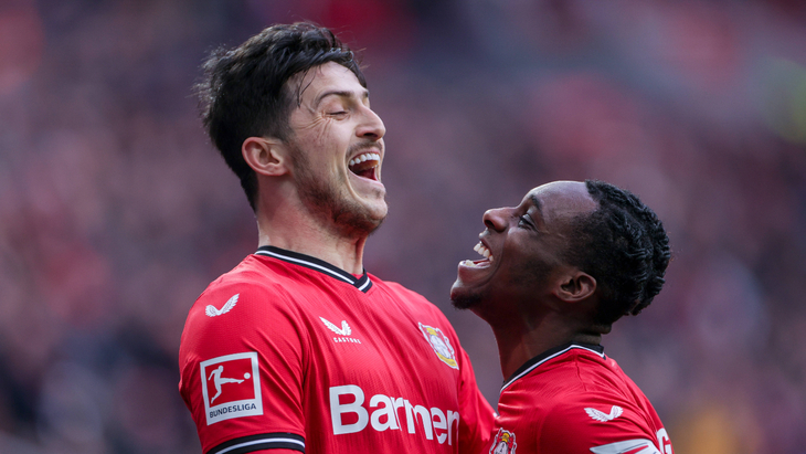 В первом матче «Байер» выиграл 2:0