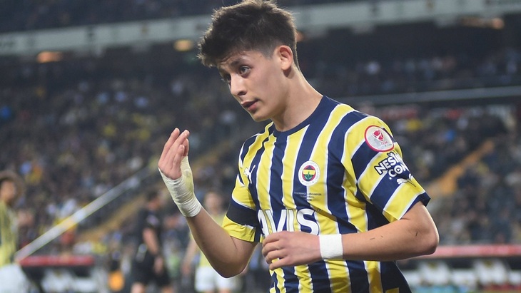 «Фенербахче» сохраняет шансы на титул