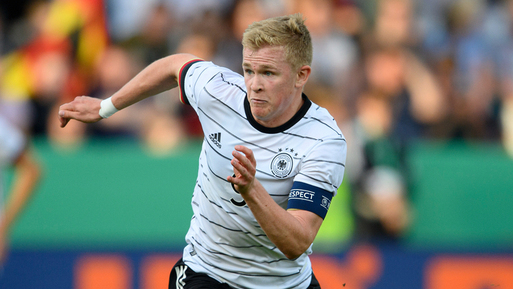 Йонатан Буркардт