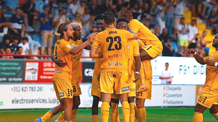 Футболисты «Дюделанжа»