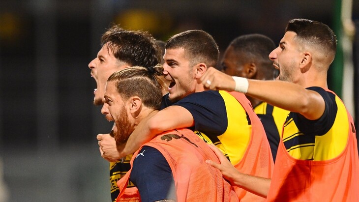 Футболисты «Парма»