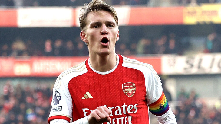 «Арсенал» лидирует в АПЛ