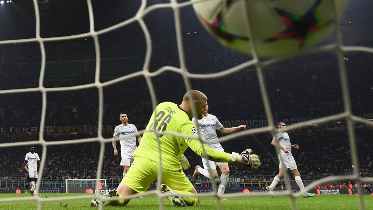 «Интер» — «Виктория»