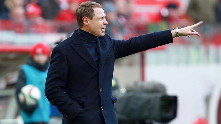 Олег Кононов