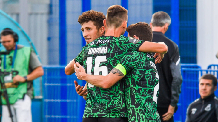 «Нефтехимик»