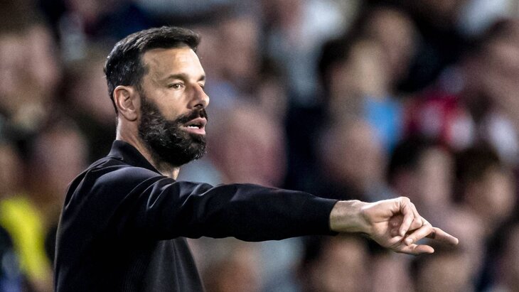 Руд ван Нистелрой (главный тренер «Лестера»)