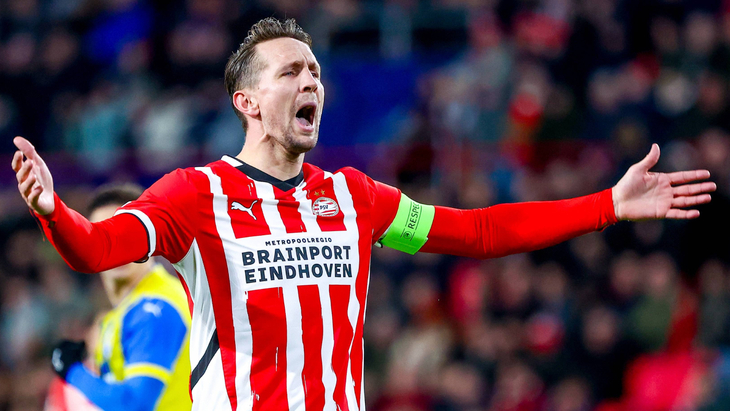 Люк де Йонг — нападающий ПСВ