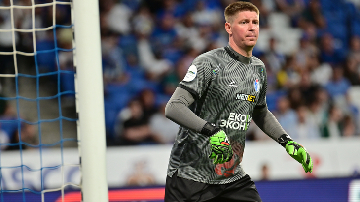 Александр Беленов — голкипер «Факела»