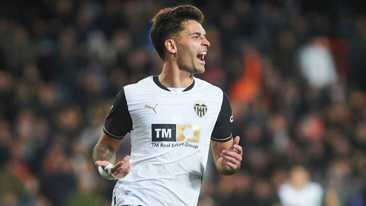 Уго Дуро — лидер атак «Валенсии»