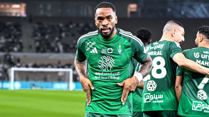 Айван Тоуни