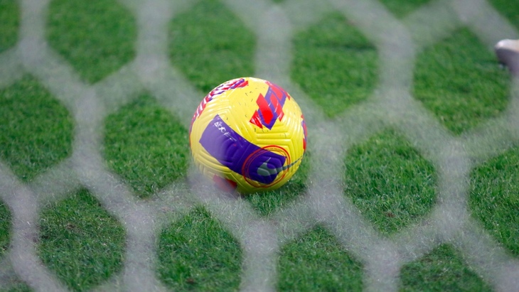 Футбольный мяч