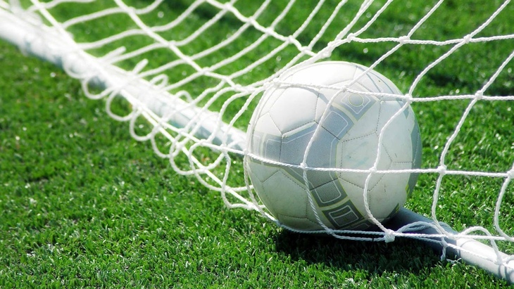 Футбольный мяч