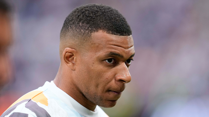 Килиан Мбаппе — нападающий «Реала»