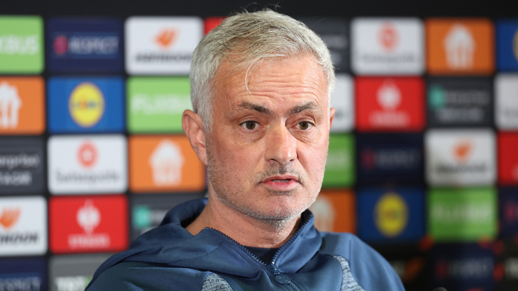 Жозе Моуринью (главный тренер «Фенербахче»)