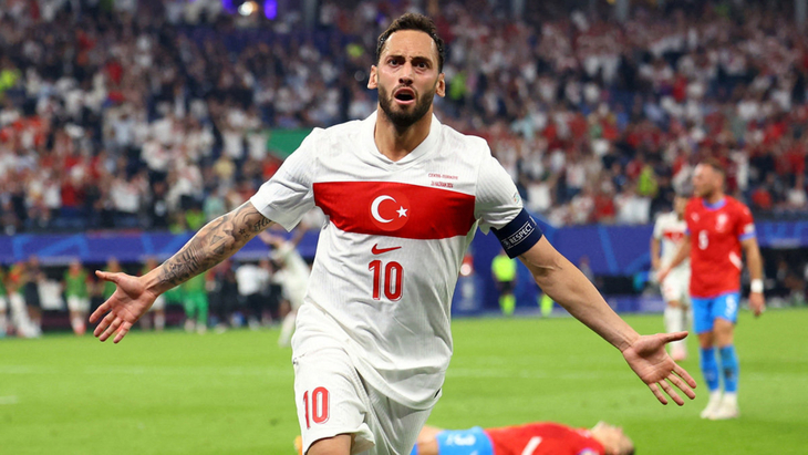 Хакан Чалханоглу