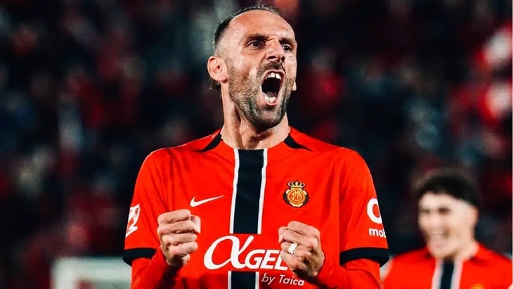 Ведат Мурики