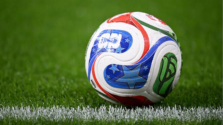 Футбольный мяч