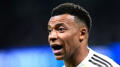 Килиан Мбаппе — нападающий «Реала»  