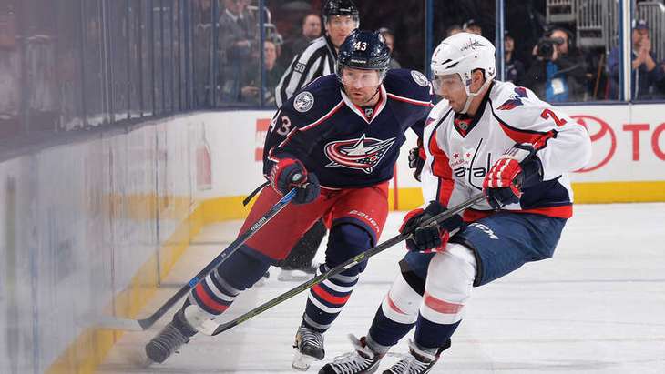 борьба за шайбу в матче «Вашингтон» – «Коламбус»