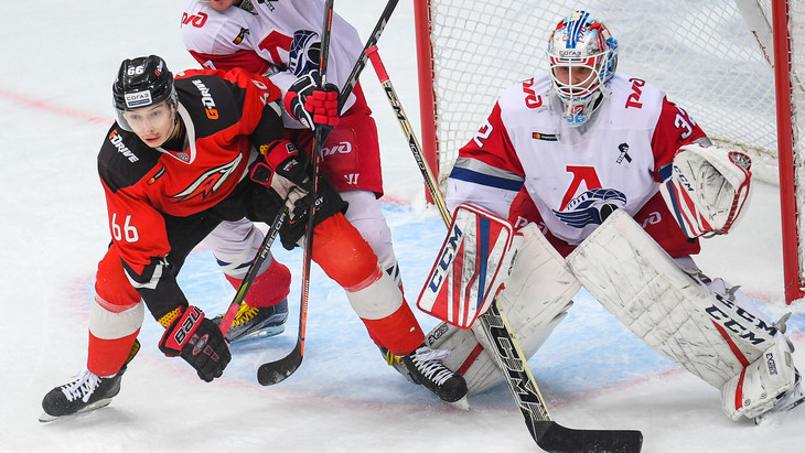 Илья Коновалов (справа), «Локомотив»