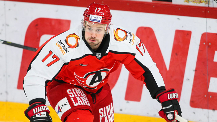 Хоккеист «Автомобилиста»