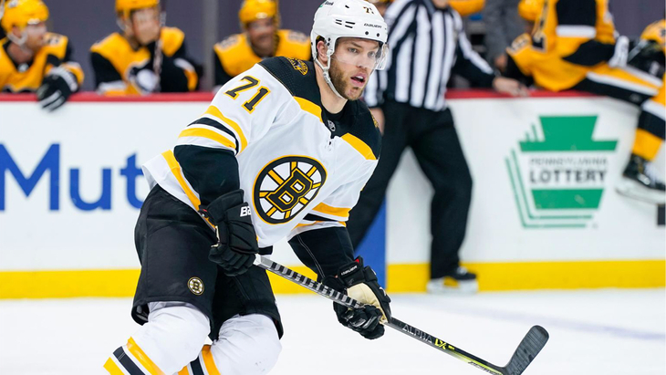 Тейлор Холл