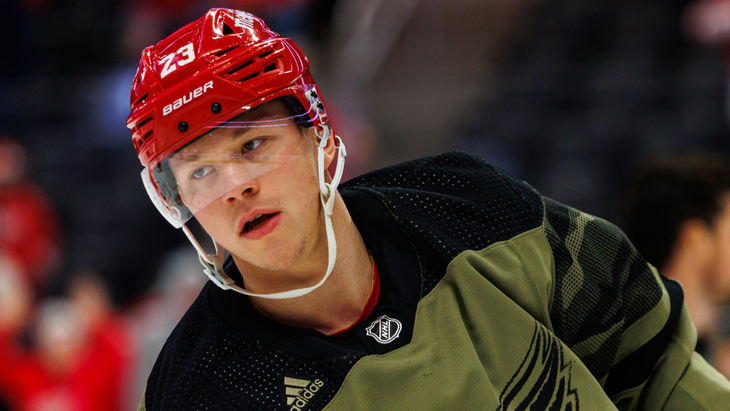 Лукас Рэймонд