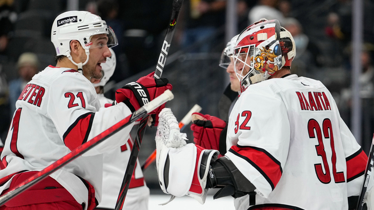 «Каролина» во встрече с «Вегасом»