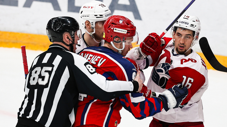 Стычка между хоккеистами ЦСКА и «Локомотива»