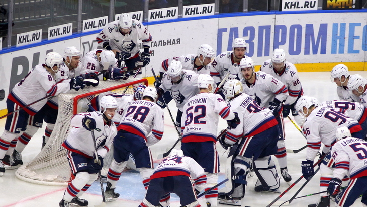 «Нефтехимик»