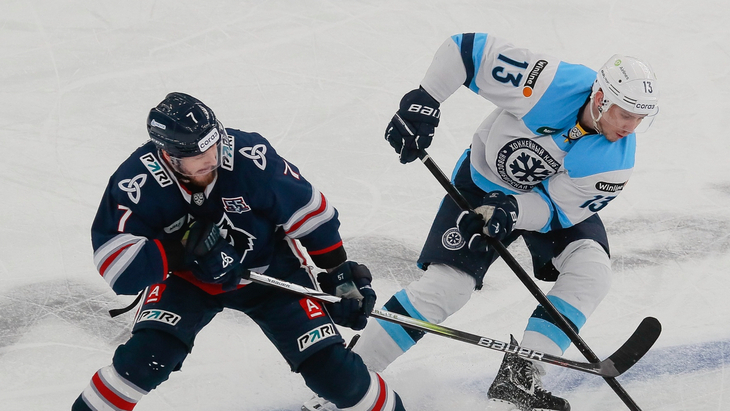 «Нефтехимик» в матче с «Сибирью»