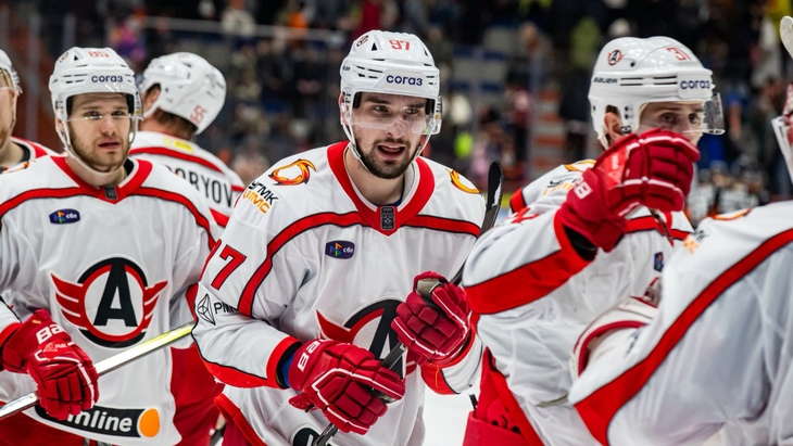 «Автомобилист» в матче с «Амуром»