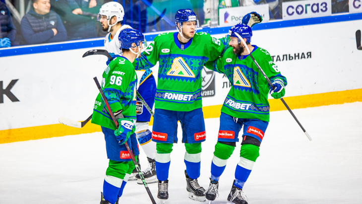 «Салават Юлаев» разгромил «Барыс»