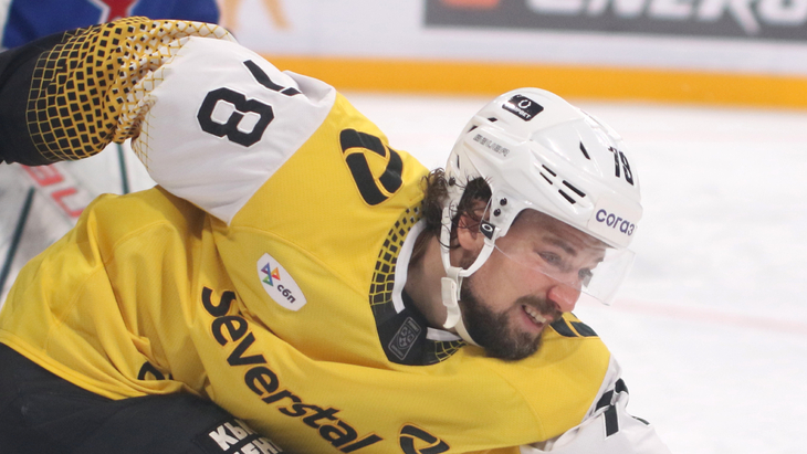 Алексей Кручинин — нападающий «Северстали»