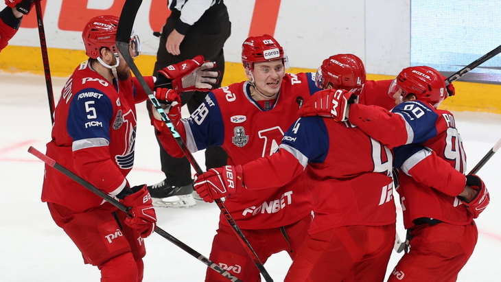 «Локомотив» ведет в серии 3:1