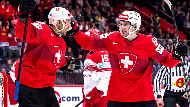 Швейцария разгромила Данию