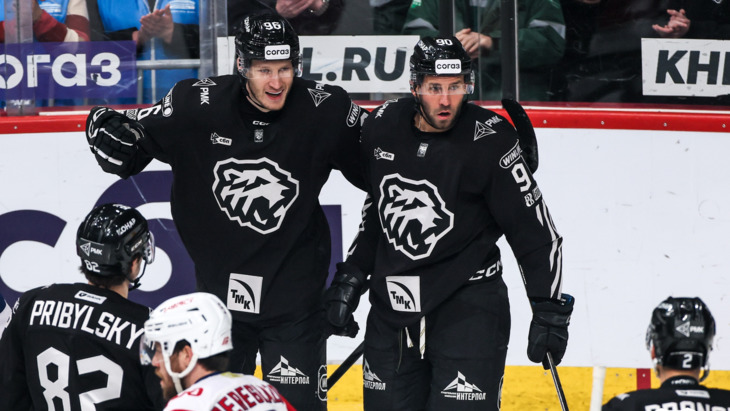 «Трактор» обыграл «Локомотив»