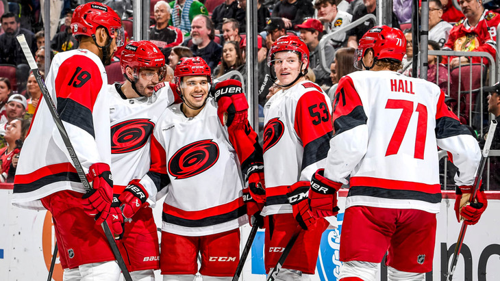 «Каролина» разбила «Чикаго»