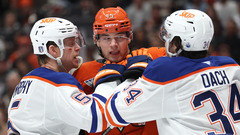 «Эдмонтон» потерпел два поражения кряду