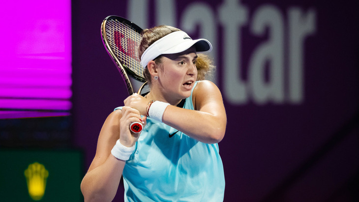 Алена Остапенко