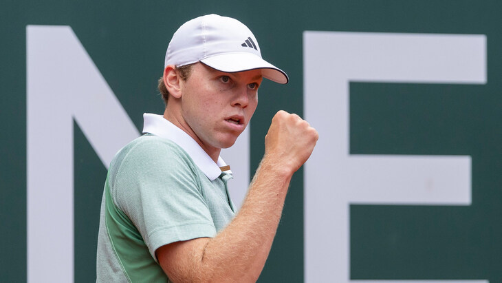 Алекс Микельсен