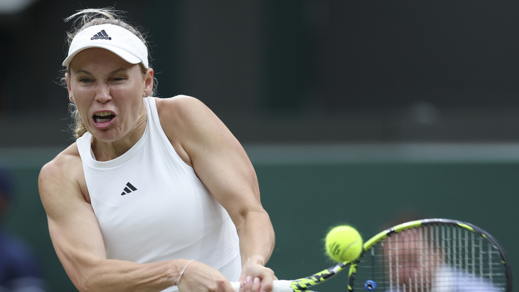 Каролин Возняцки