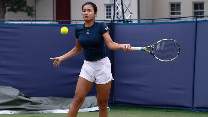 Александра Эала