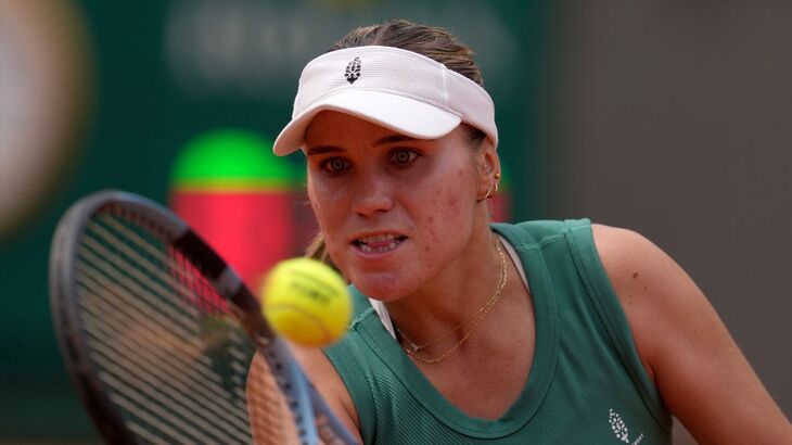 София Кенин